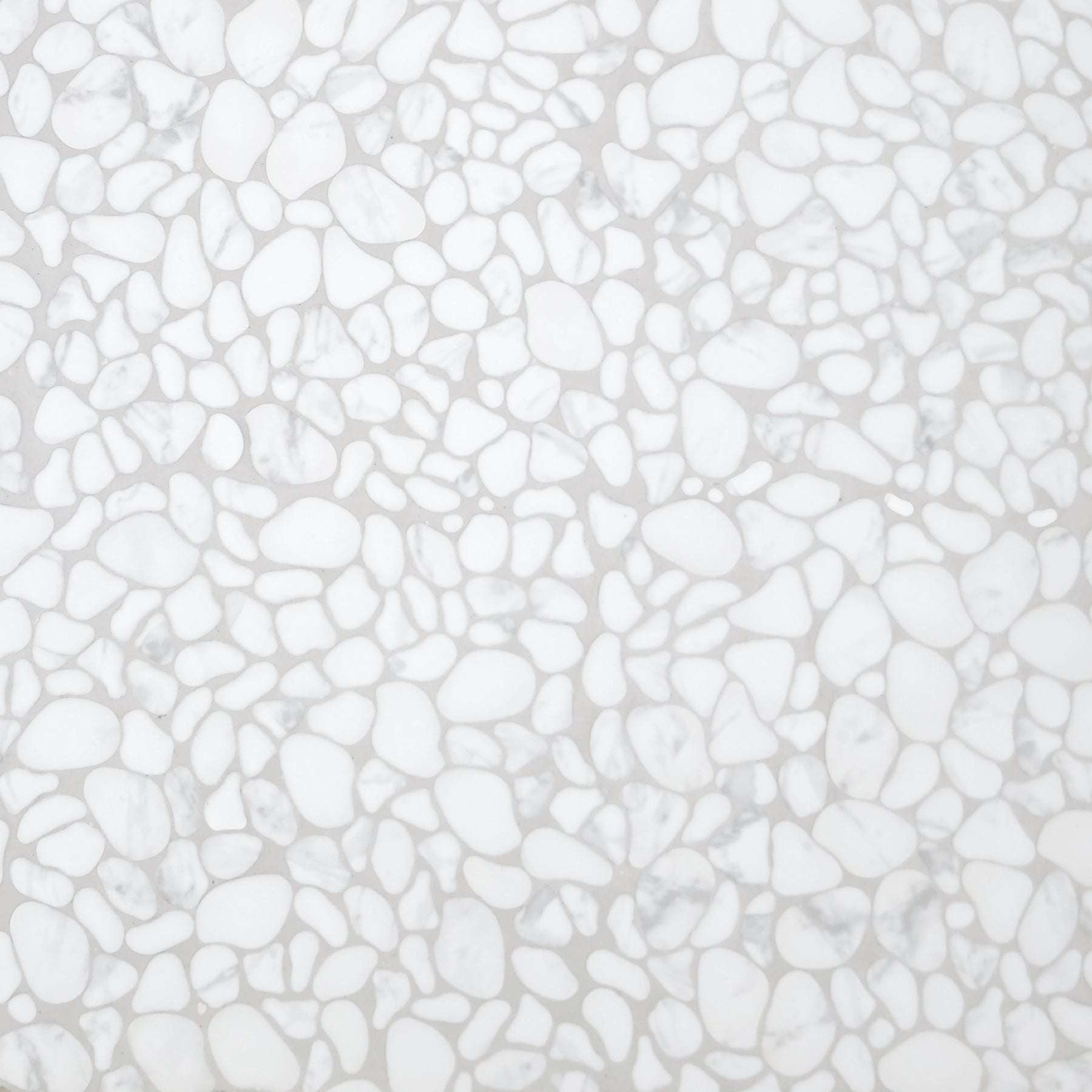 White Calacatta Pebble 10.6‘’x10.6'' Recycled Glass Floor And Wall Mosaic Tile